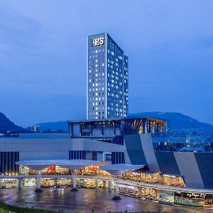 Hotel Santika Premiere Lampung